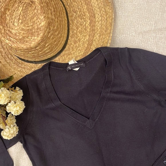 M&S dark blue black V- neck sweater - Picture 4 of 8